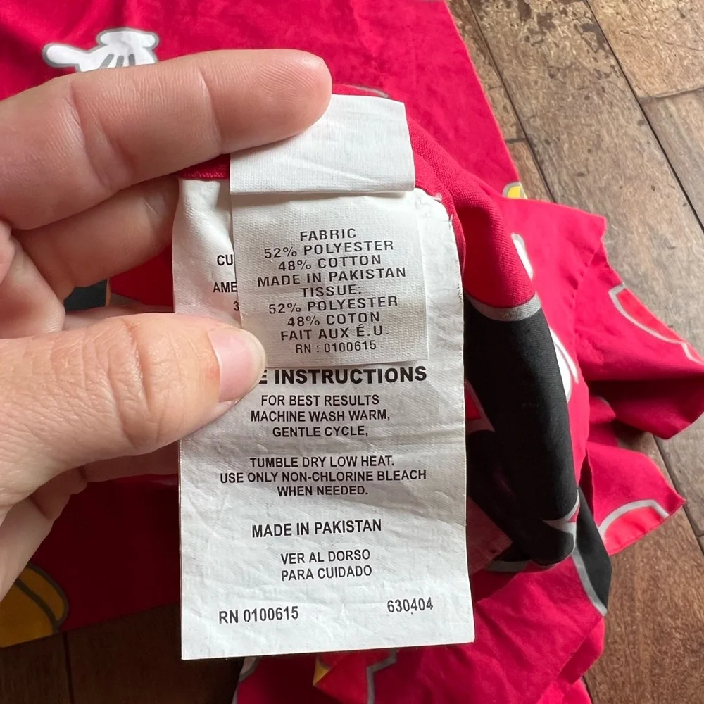 Mickey Mouse Comforter + 2 Pillowcases - Picture 5 of 9